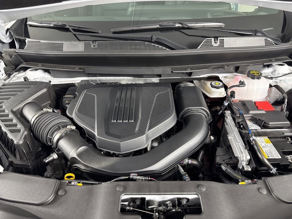 New 2025 Chevrolet Traverse LT w/ Enhanced Driving Package image 9