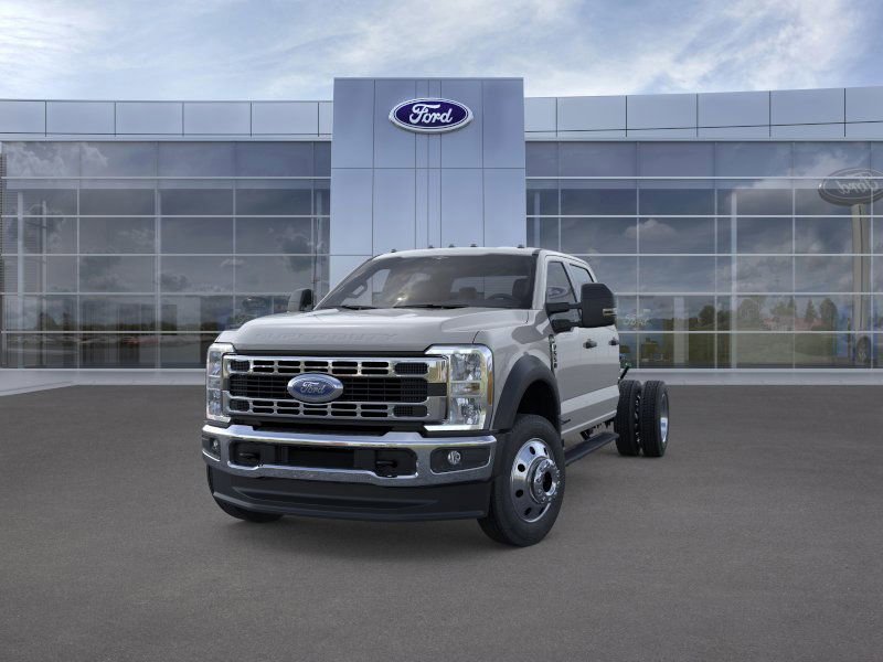 New 2025 Ford F550 4x4 Crew Cab w/ XLT Value Package image 2
