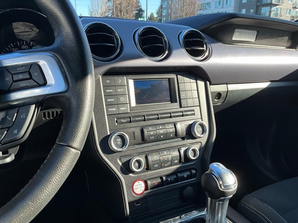 Used 2015 Ford Mustang Coupe image 15