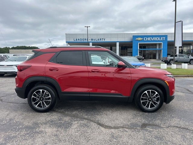 New 2026 Chevrolet TrailBlazer LT w/ Convenience Package image 2