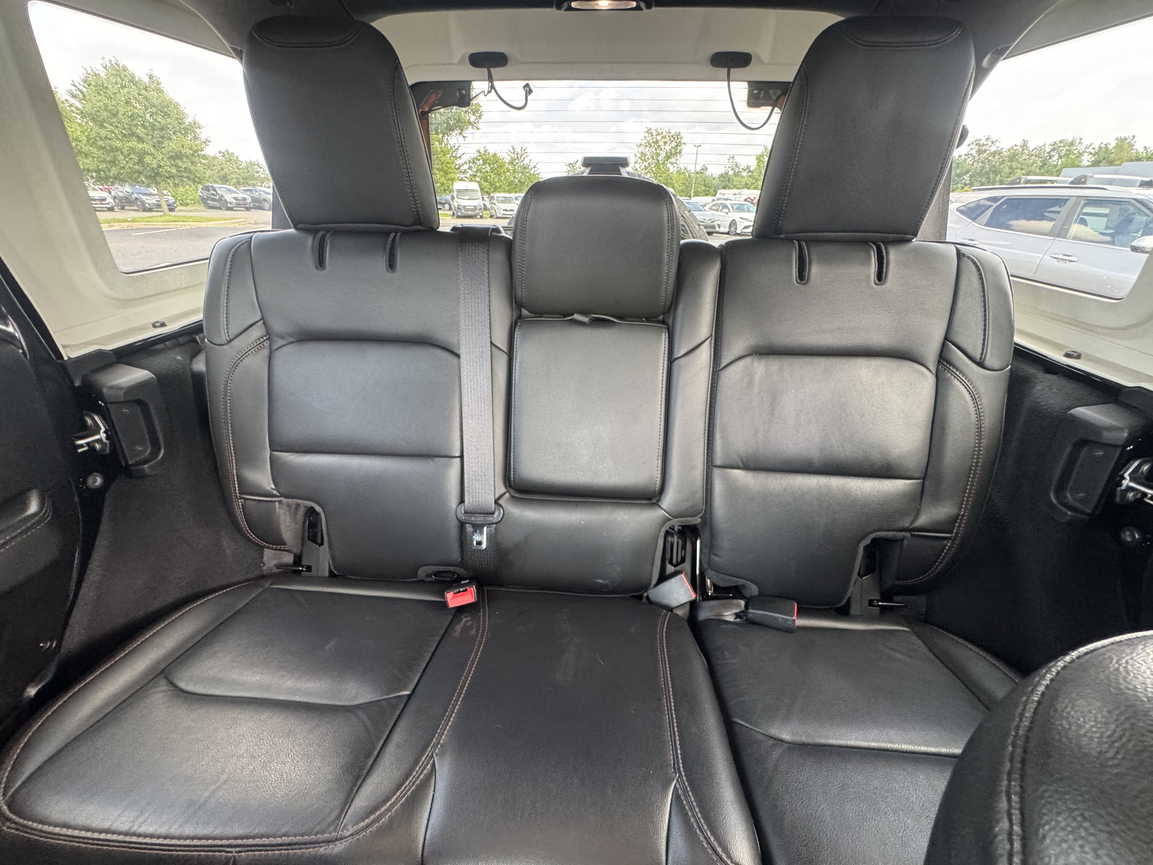 Used 2023 Jeep Wrangler Unlimited Rubicon 392 w/ Xtreme Recon 35" Tire Package AWD/4WD image 30