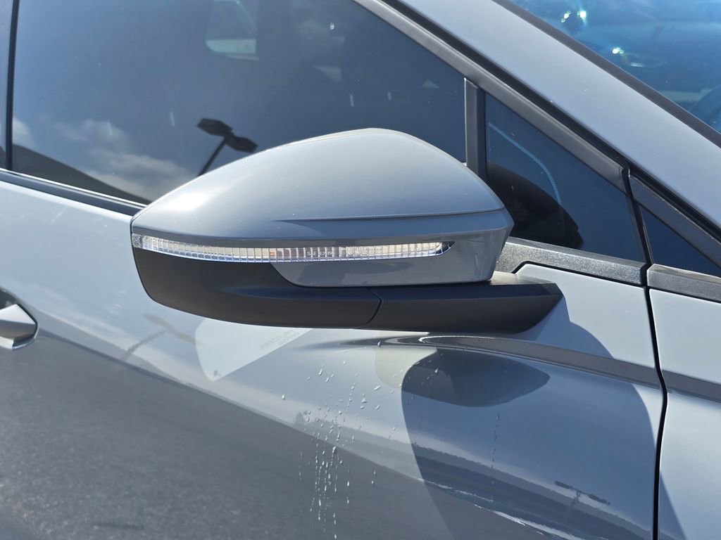 Used 2024 Audi Q4 e-tron Premium Plus image 11