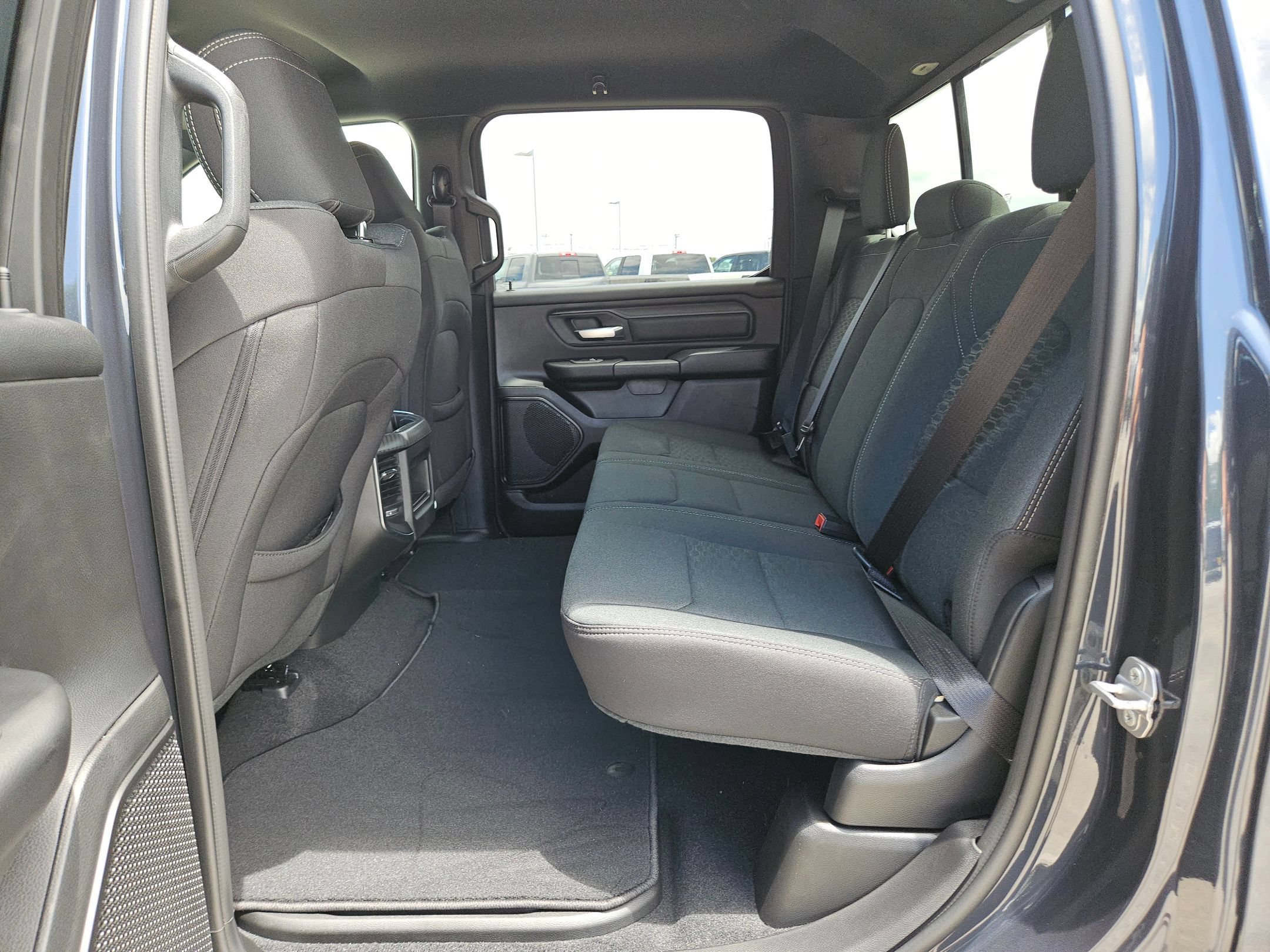 New 2026 RAM 1500 Express AWD/4WD image 13