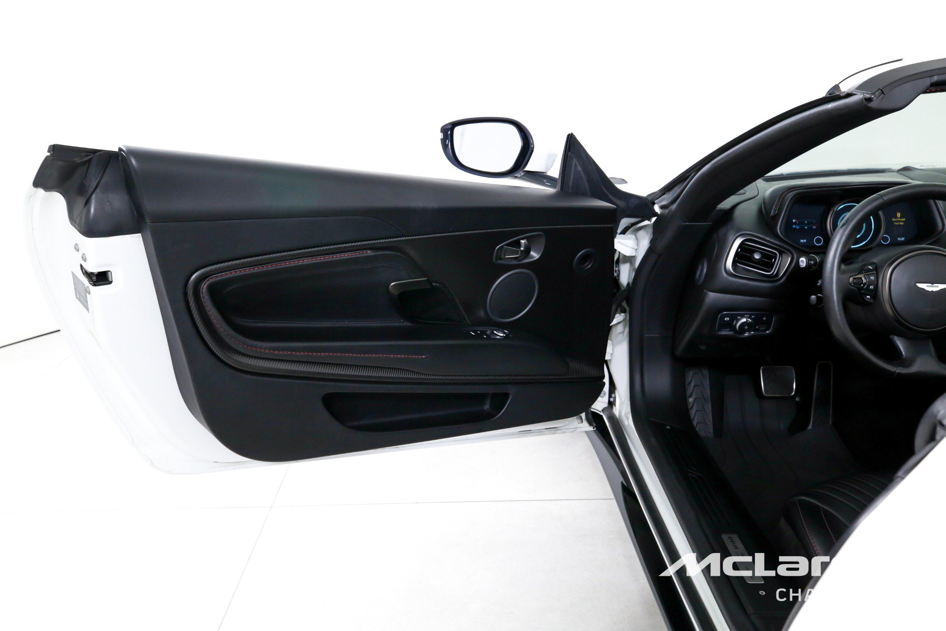 Used 2020 Aston Martin DB11 Volante RWD image 11