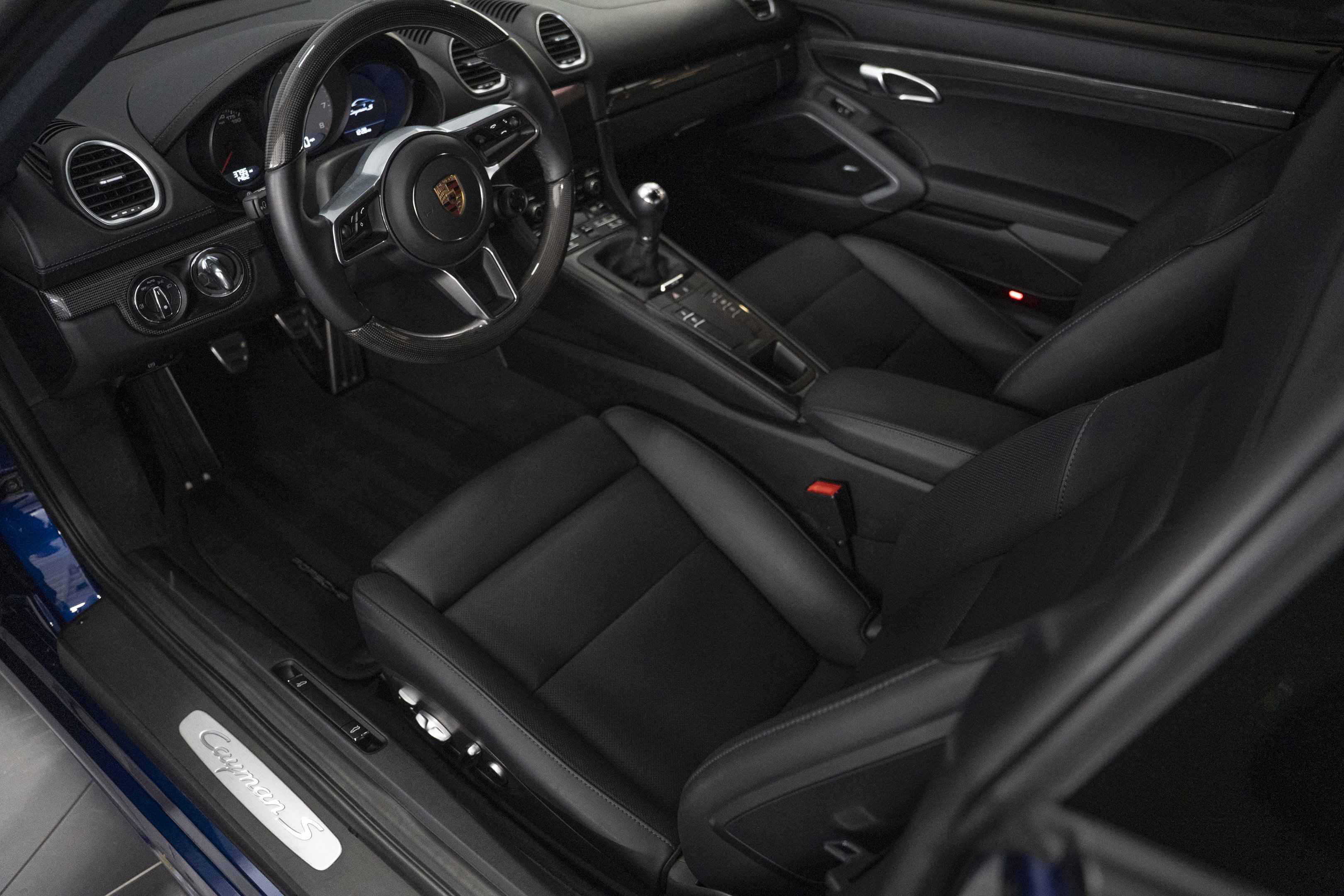 Used 2025 Porsche 718 Cayman S RWD image 26
