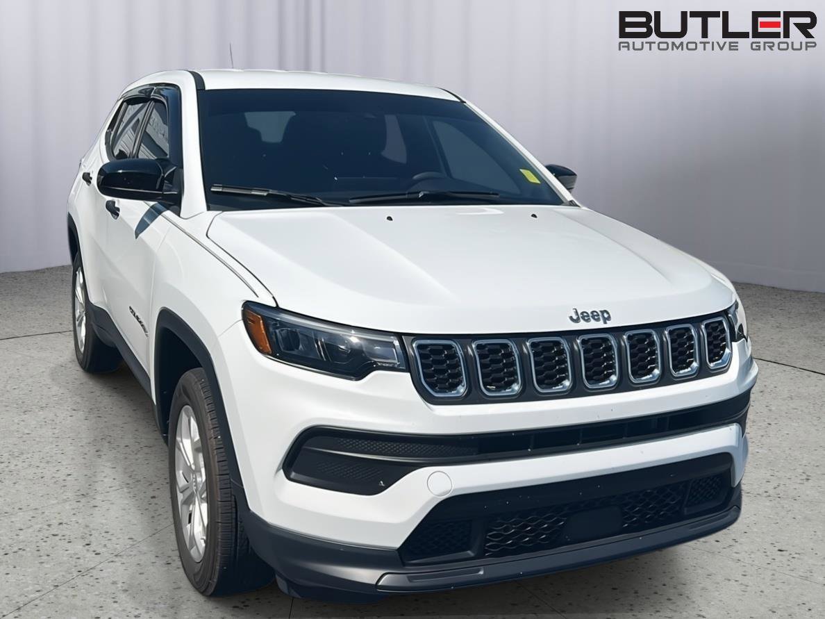 Used 2024 Jeep Compass Sport image 5