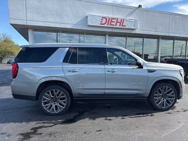 Used 2025 GMC Yukon Denali Ultimate AWD/4WD image 8