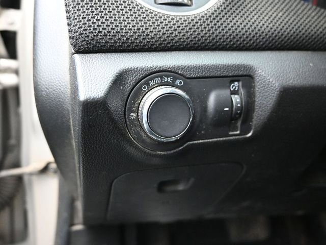 Used 2016 Chevrolet Cruze LT image 18