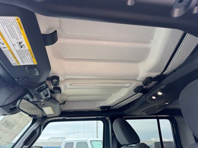 New 2026 Jeep Gladiator Sport AWD/4WD image 27