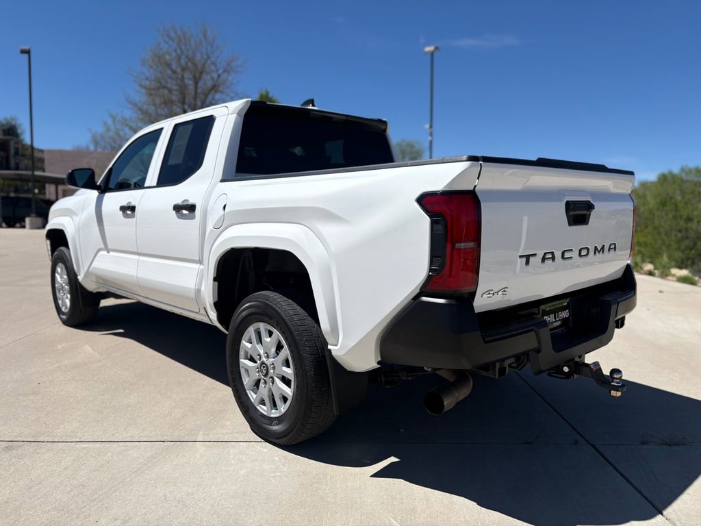 Used 2024 Toyota Tacoma SR image 4