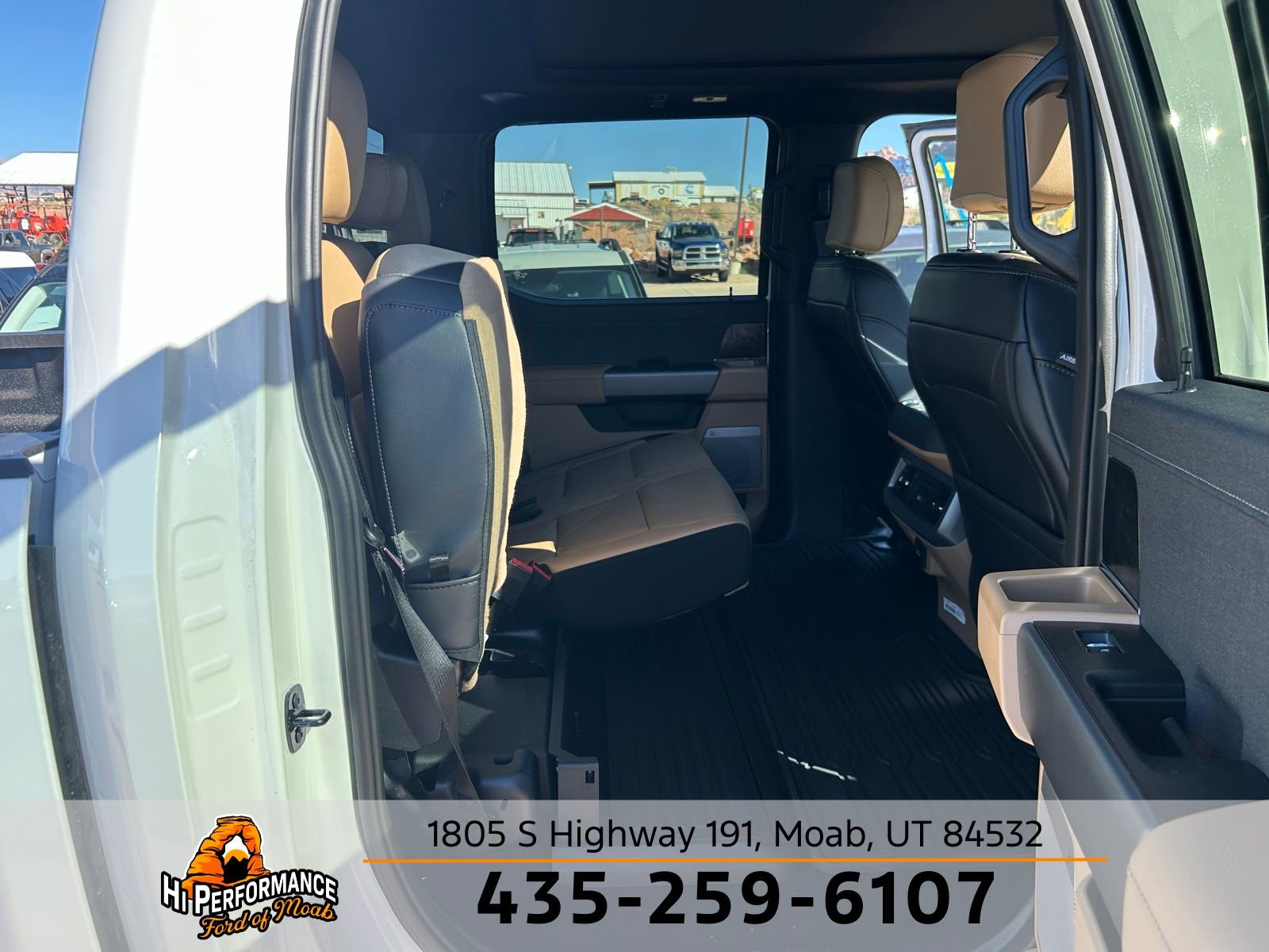 New 2025 Ford F250 Lariat w/ Lariat Ultimate Package image 38