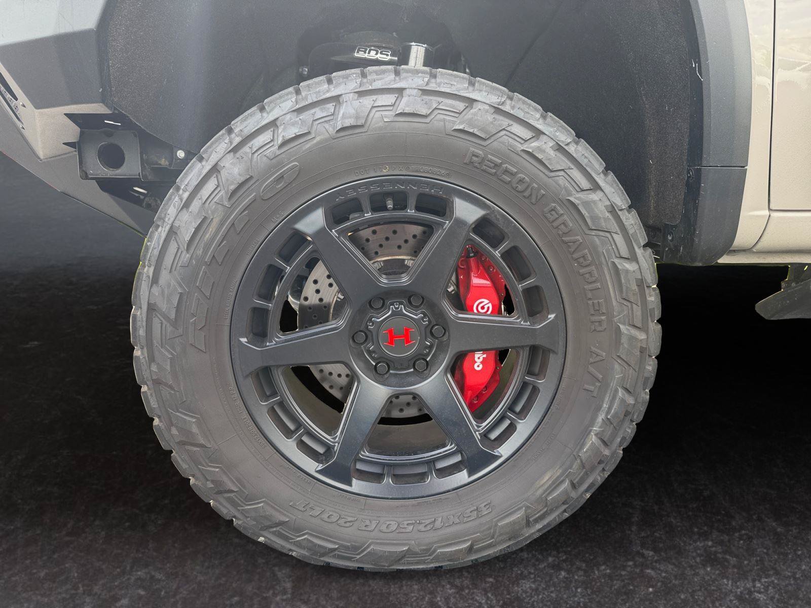 New 2026 Chevrolet Silverado 1500 ZR2 w/ Dark Appearance Package AWD/4WD image 28