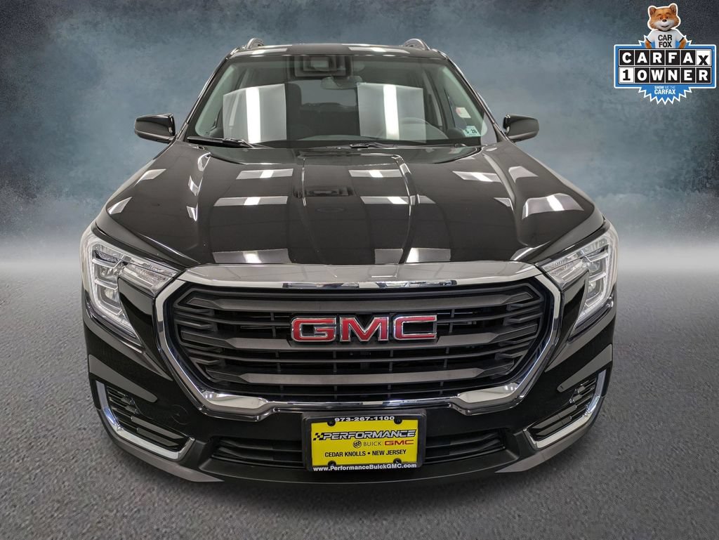 Used 2023 GMC Terrain SLE w/ Driver Convenience Package AWD/4WD image 2