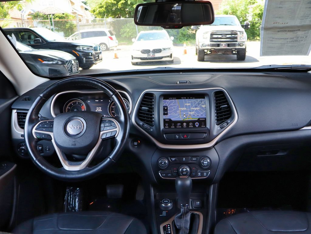 Used 2018 Jeep Cherokee Limited AWD/4WD image 20