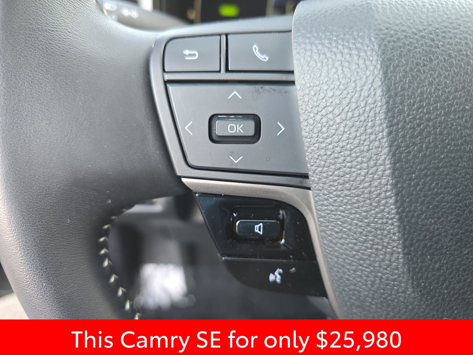 Used 2025 Toyota Camry SE image 22