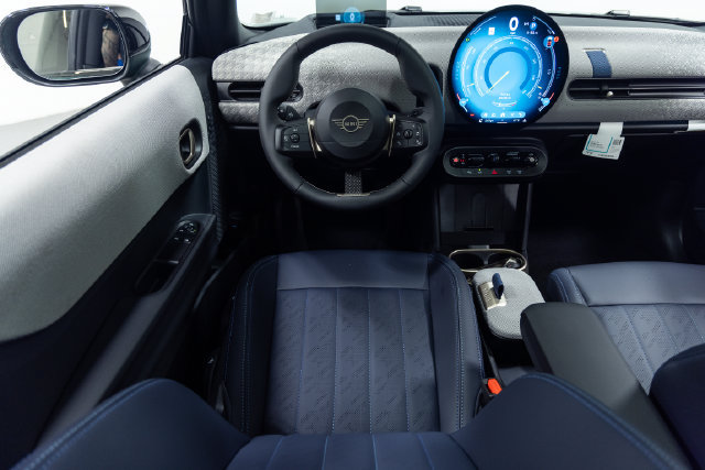 Certified 2026 MINI Cooper S FWD image 3