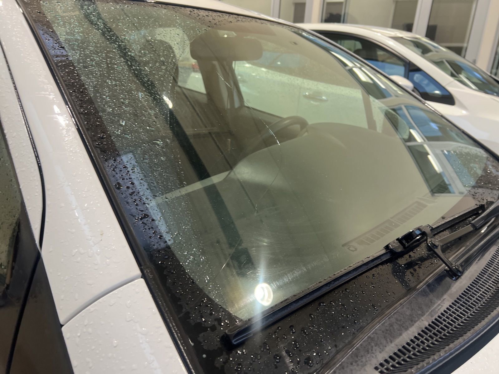 Used 2016 Toyota Yaris L image 11