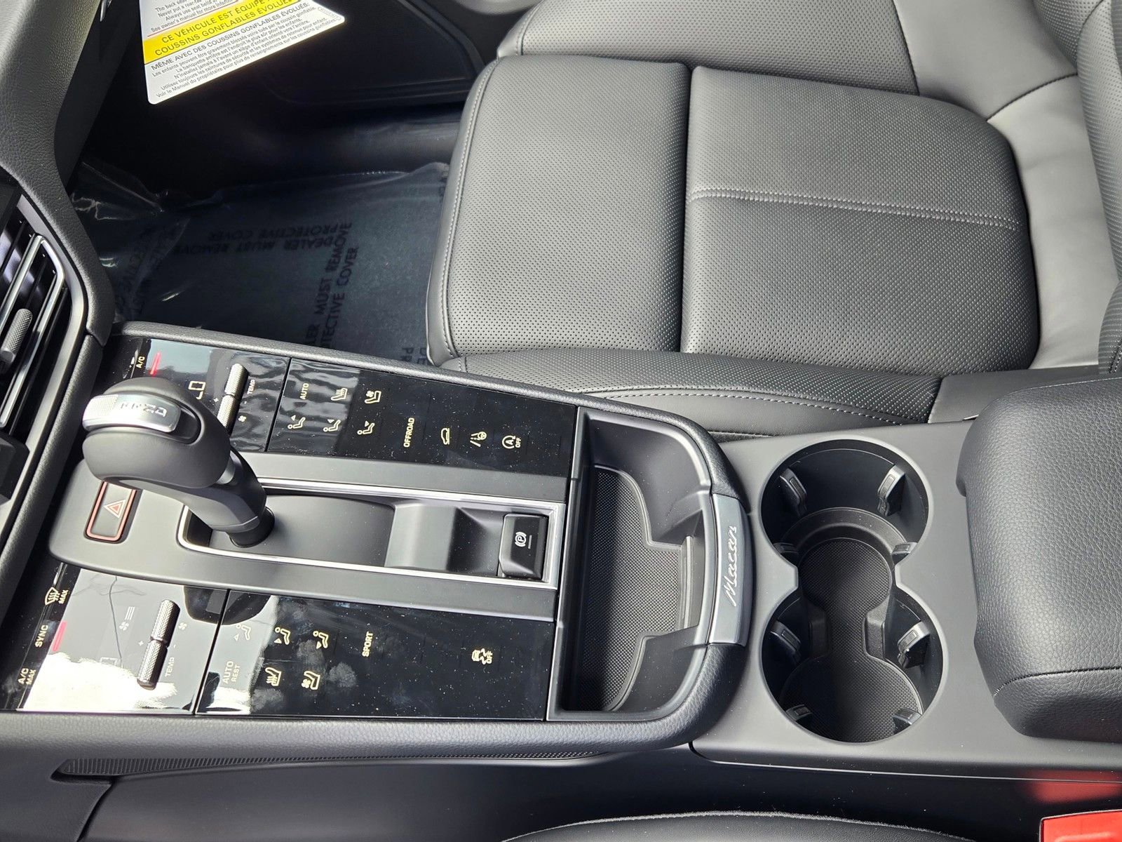 New 2026 Porsche Macan AWD/4WD image 23
