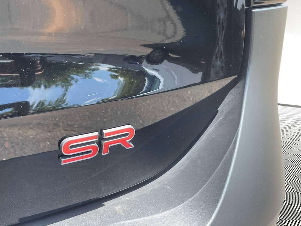 Used 2025 Nissan Kicks SR FWD image 8