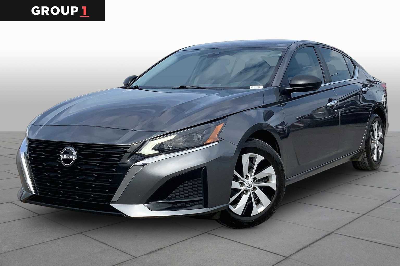 Used 2025 Nissan Altima 2.5 S FWD image 1