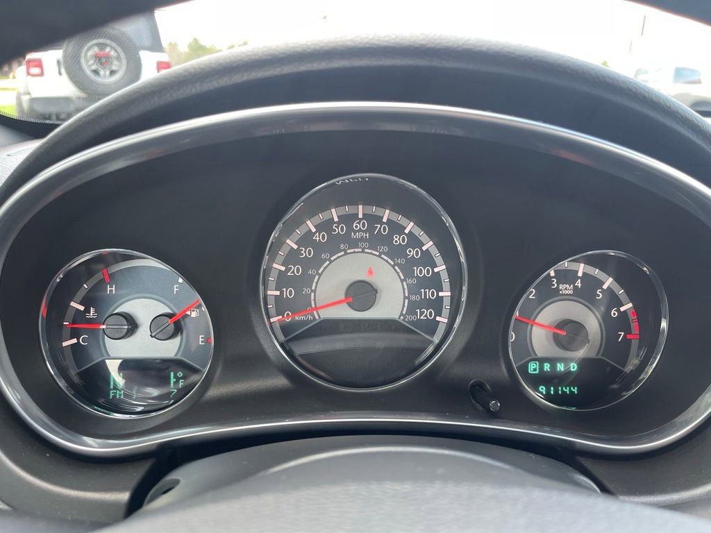 Used 2013 Chrysler 200 Limited w/ Sun/Sound Group image 11