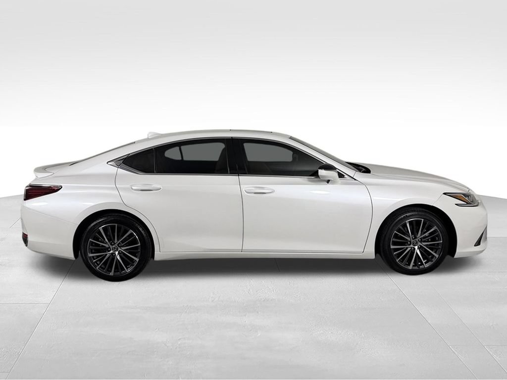 Used 2025 Lexus ES 300h w/ Premium Package FWD image 6