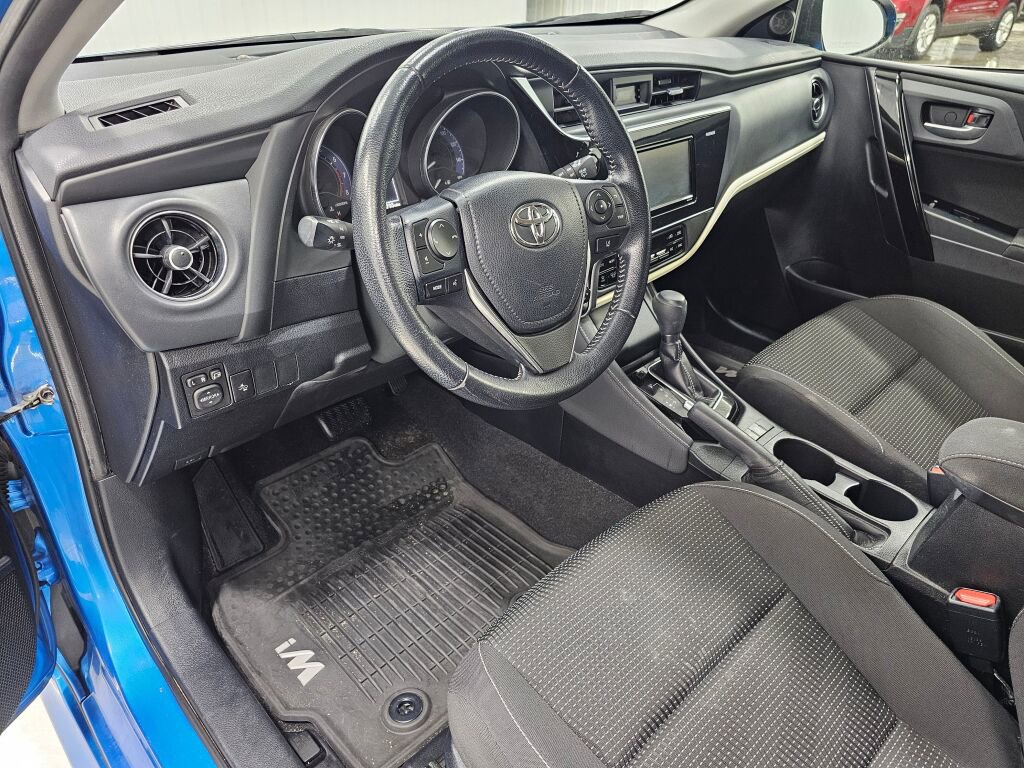Used 2017 Toyota Corolla iM image 18