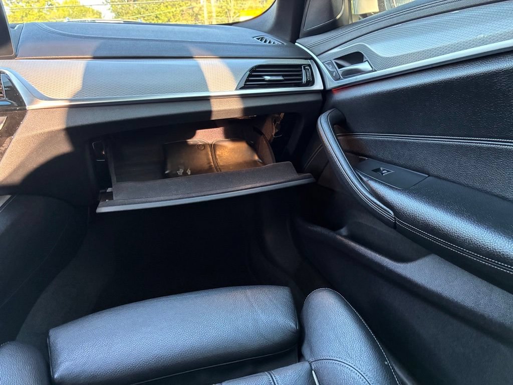 Used 2018 BMW 530i xDrive AWD/4WD image 37