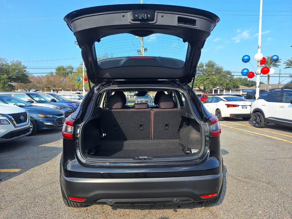 Used 2021 Nissan Rogue Sport S image 25