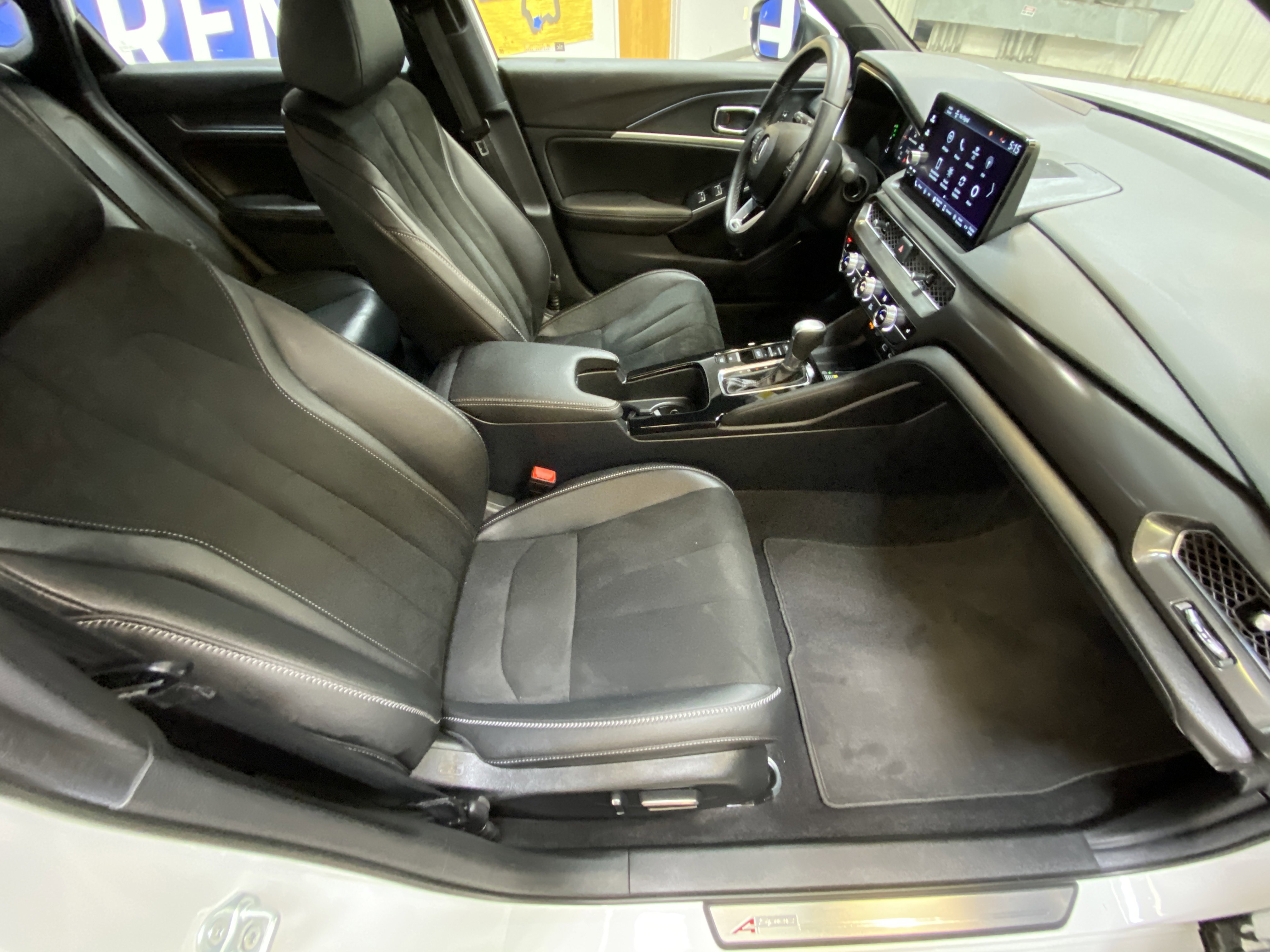 Used 2025 Acura Integra A-Spec image 28