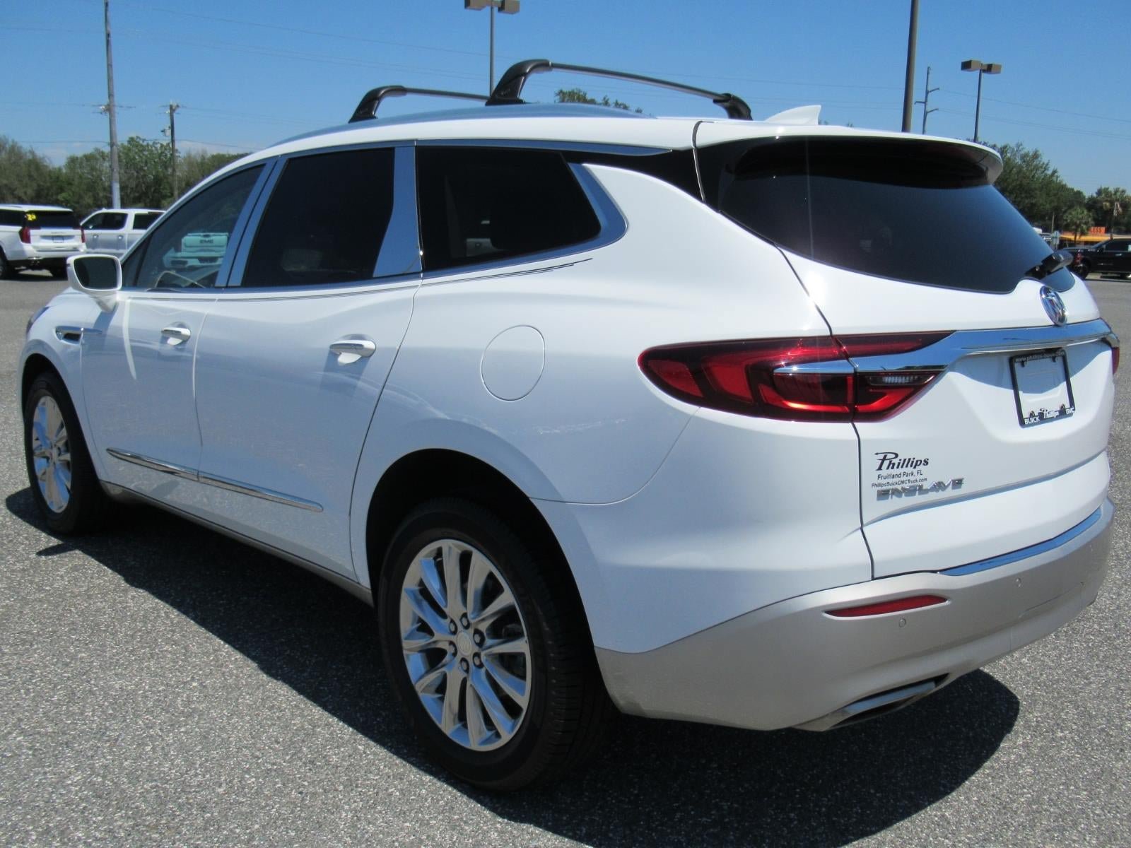 Used 2020 Buick Enclave Essence w/ Trailering Package, 5000 lbs. FWD image 5