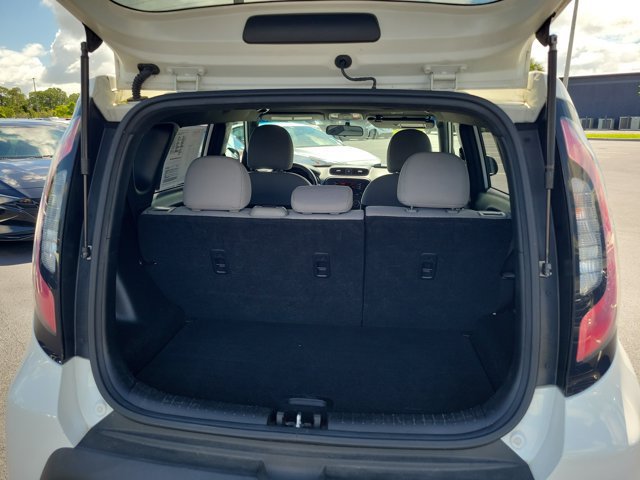 Used 2016 Kia Soul FWD image 9