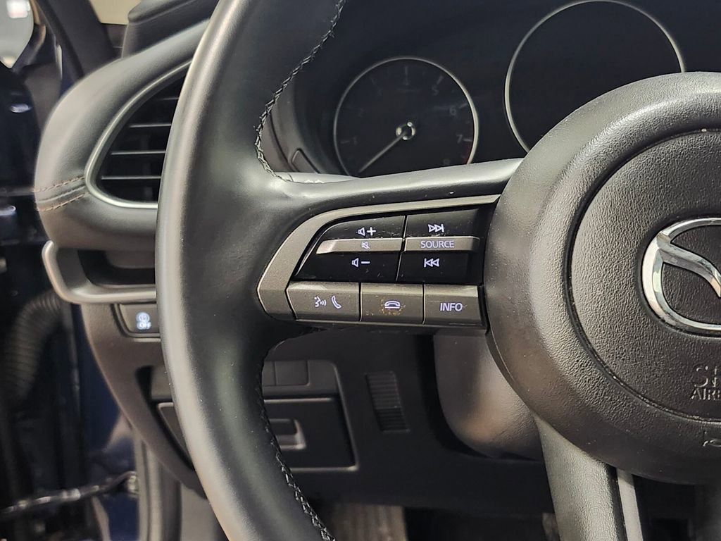 Used 2021 MAZDA MAZDA3 s image 27