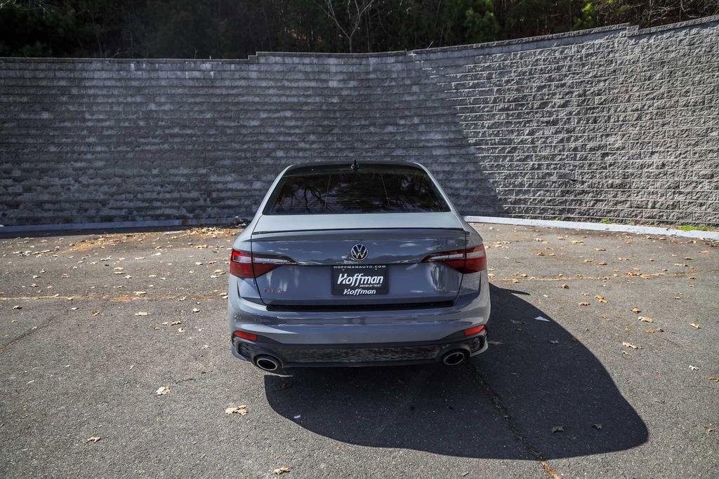 Used 2023 Volkswagen Jetta GLI Autobahn w/ GLI Black Package image 7