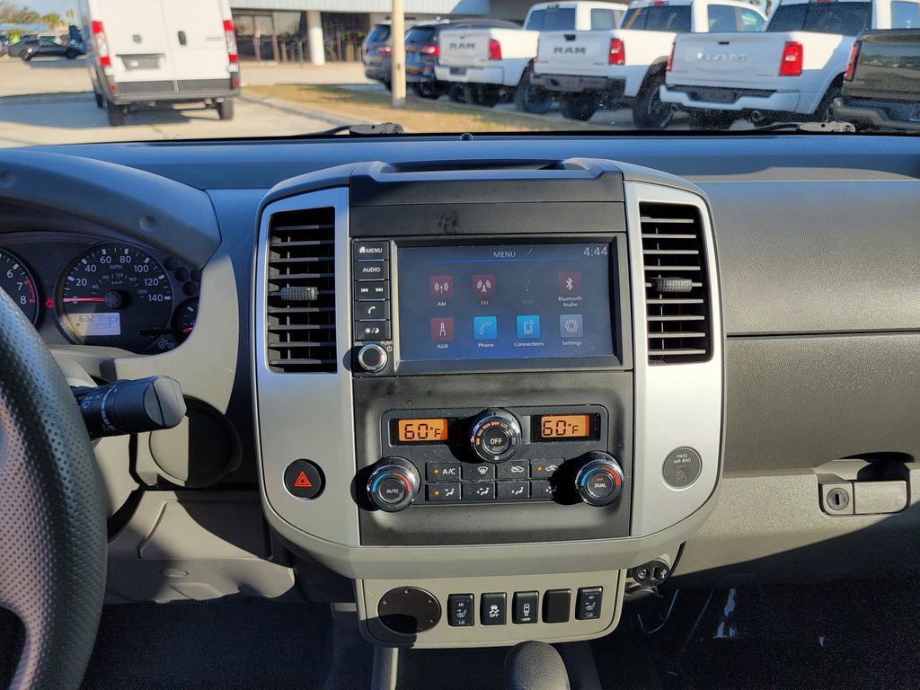 Used 2020 Nissan Frontier SV w/ Midnight Edition Floor Mats image 15