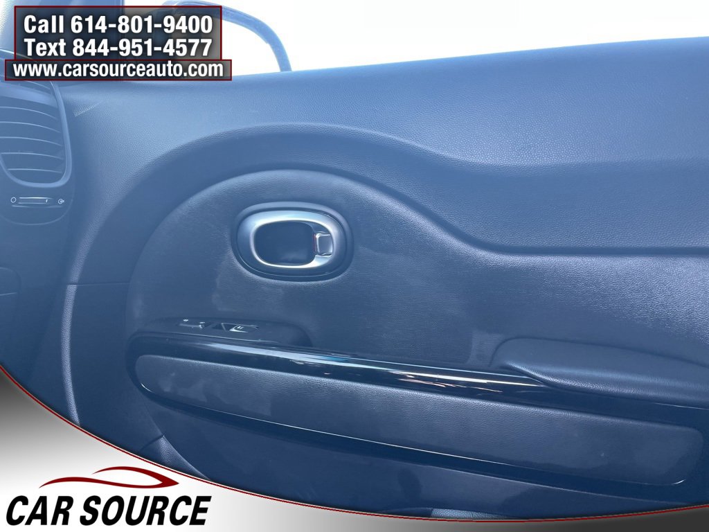 Used 2018 Kia Soul ! image 24