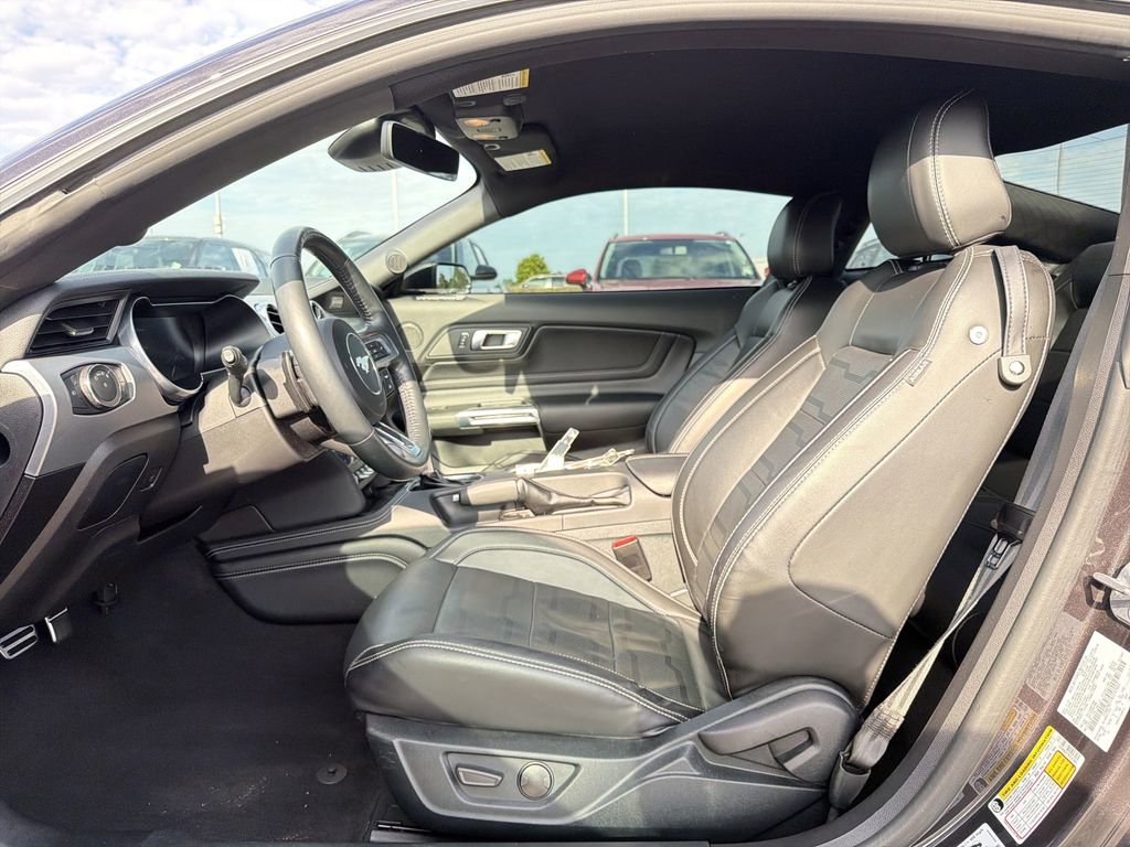 Used 2022 Ford Mustang GT Premium w/ Equipment Group 401A image 11