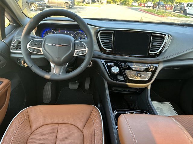 New 2026 Chrysler Pacifica Pinnacle image 20