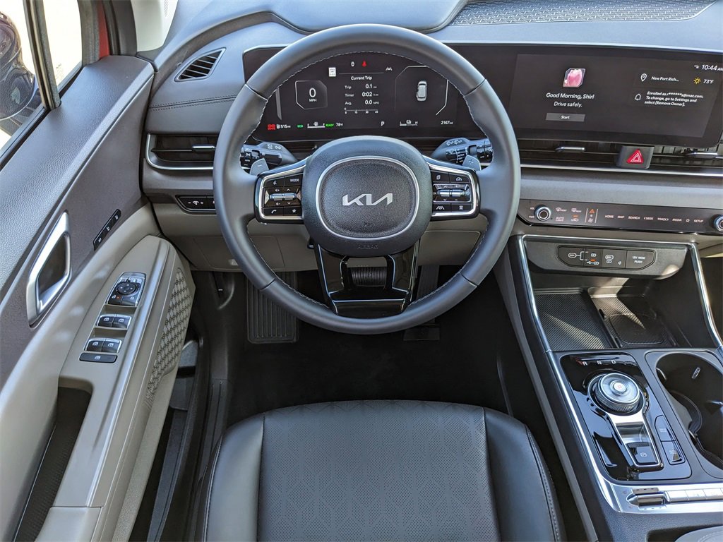 Certified 2025 Kia Carnival SX image 17