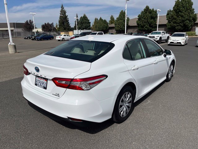 Used 2020 Toyota Camry LE FWD image 3
