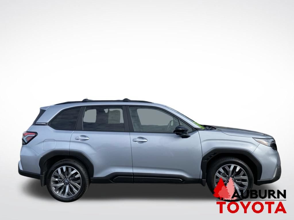 Used 2025 Subaru Forester Touring AWD/4WD image 9