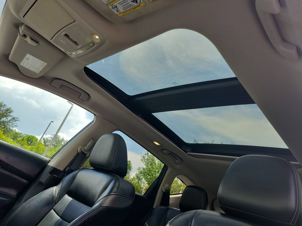 Used 2017 Nissan Murano Platinum w/ Platinum Technology Package FWD image 26