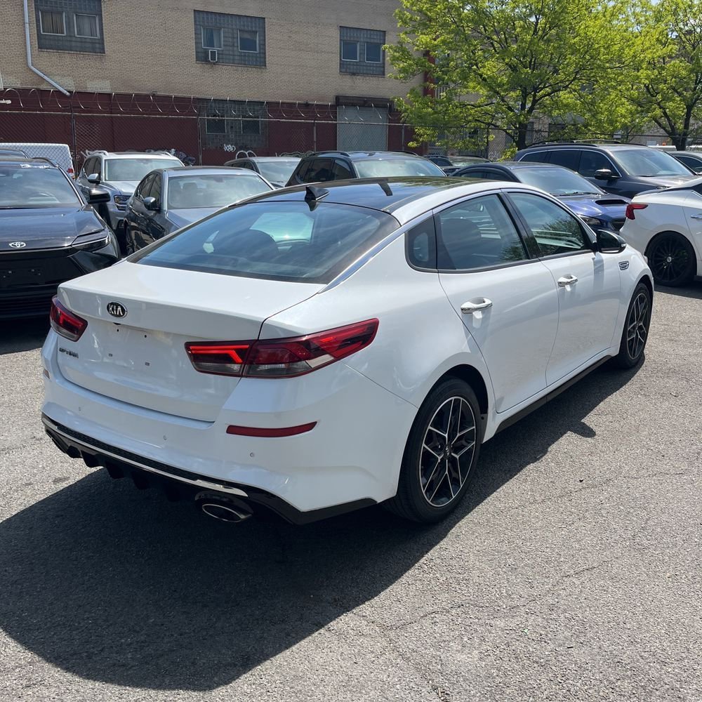 Used 2020 Kia Optima SE FWD image 3