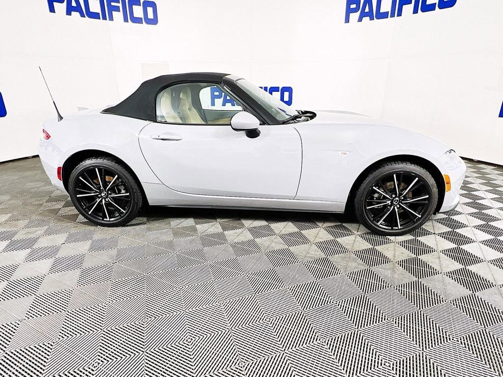 Certified 2024 MAZDA MX-5 Miata Grand Touring w/ Weather Package RWD image 11