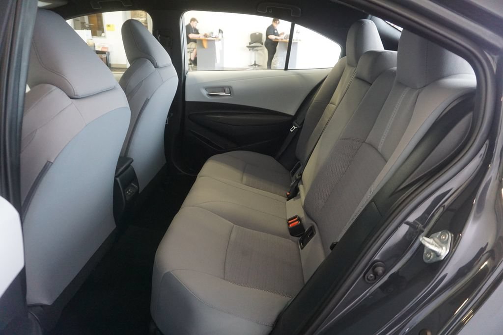 Used 2023 Toyota Corolla SE FWD image 18