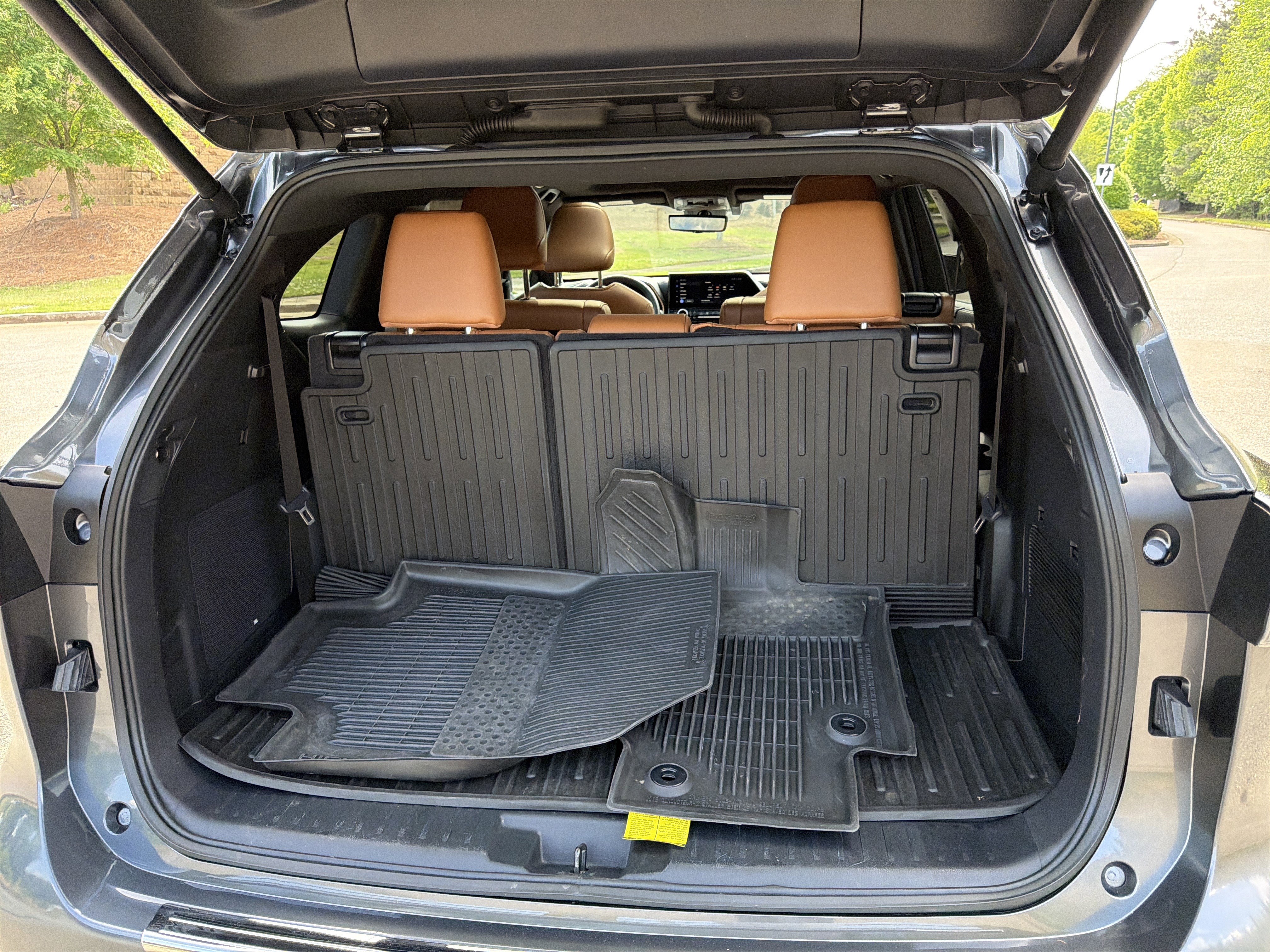 Used 2024 Toyota Highlander Platinum AWD/4WD image 19