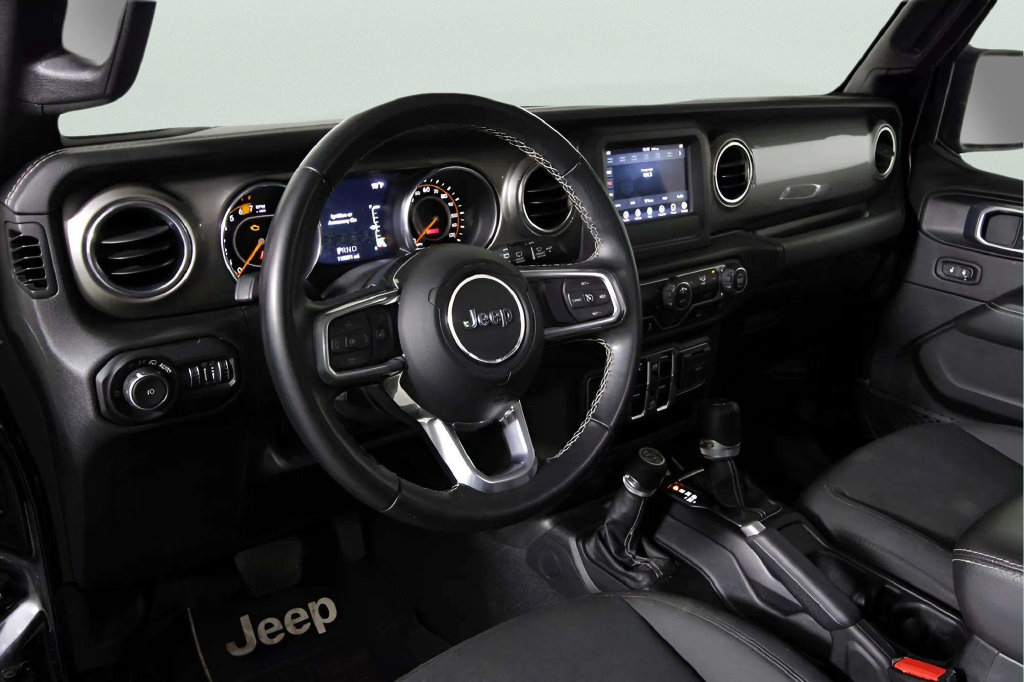 Used 2021 Jeep Wrangler Unlimited Sahara AWD/4WD image 35