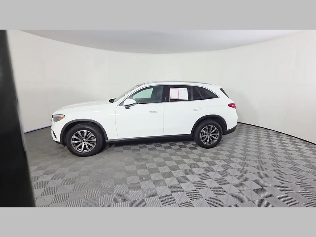 Used 2024 Mercedes-Benz GLC 300 image 49