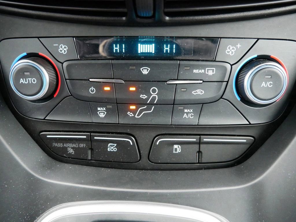 Used 2017 Ford C-MAX SE image 24