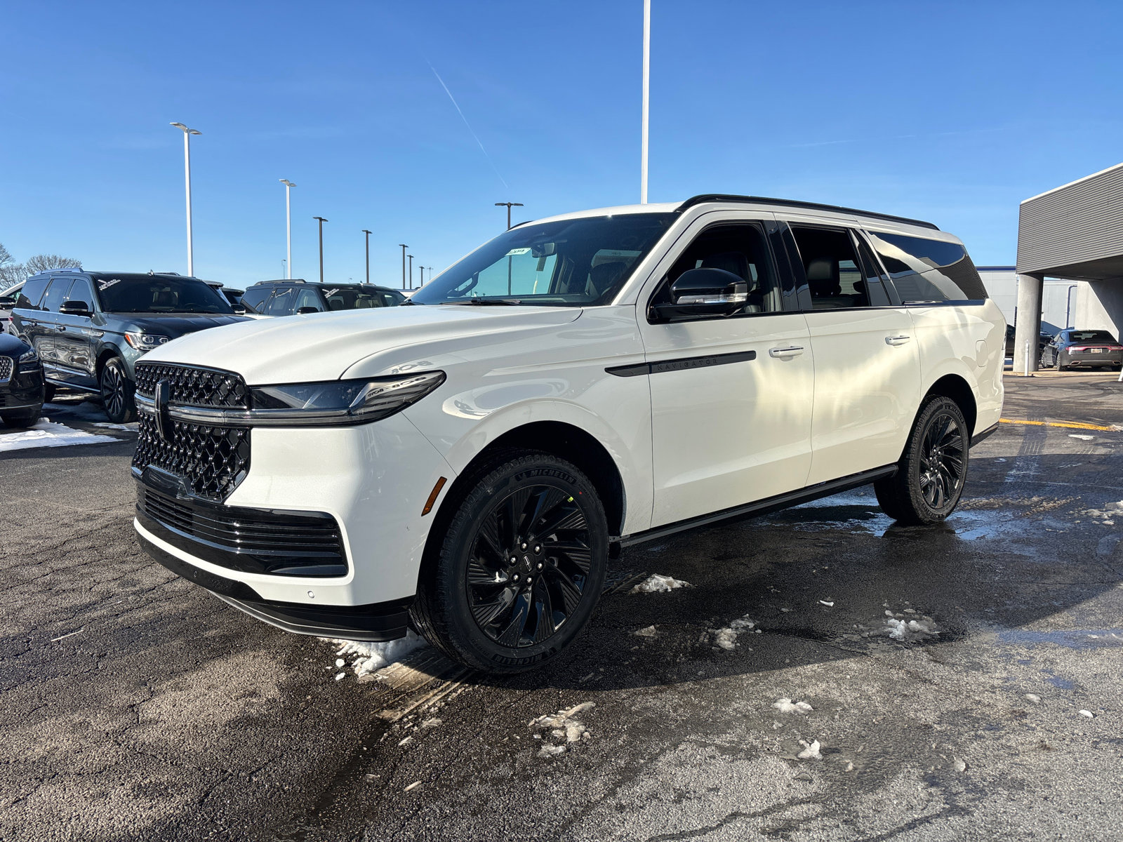 New 2026 Lincoln Navigator L Reserve image 3